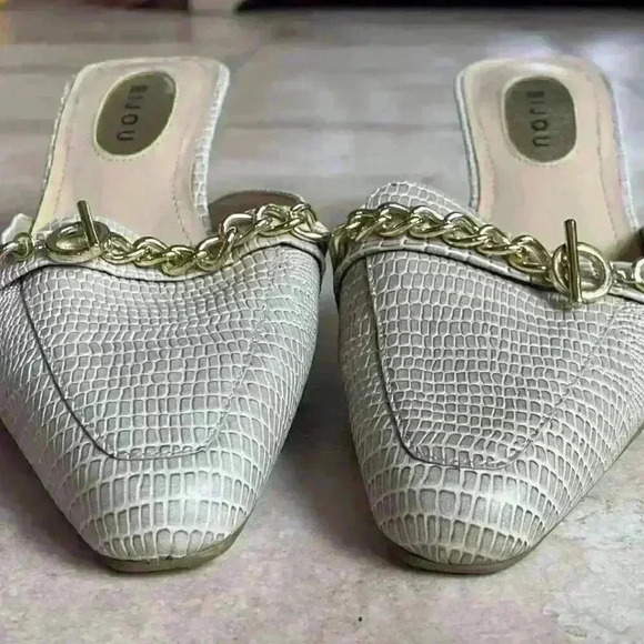 Bijou heeled, faux snake skin, slip on mules with gold chain; size 10 - Picture 5 of 7